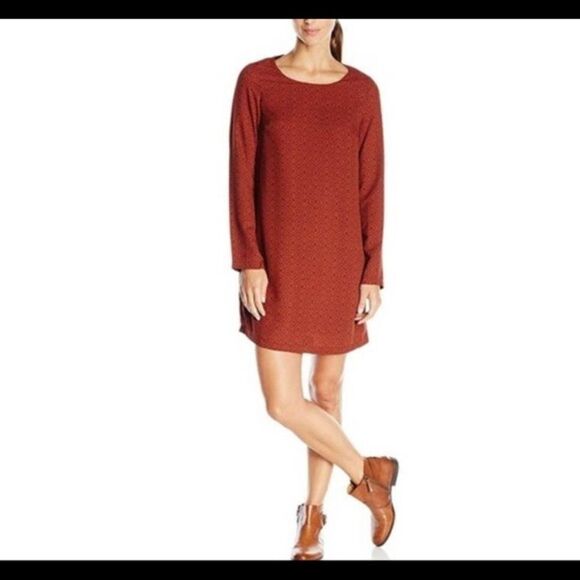 PrAna Outdoor Cece Dress in Pomegranate Medium NWT - Picture 1 of 7